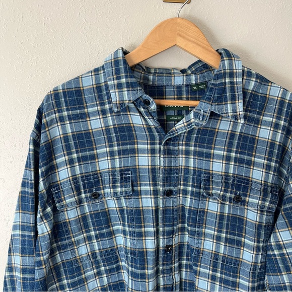 Orvis Blue Plaid Washed Indigo Active Fit Button Down Shirt Size XL - Picture 2 of 10
